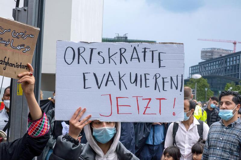s:65:"Demonstration für die Aufnahme von Flüchtlingen aus Afghanistan";