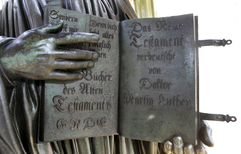 s:27:"Wittenberger Luther-Denkmal";