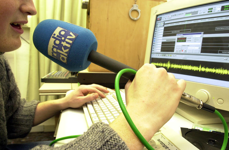 s:22:"Symbolbild: Lokalradio";