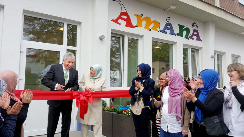 s:39:"Eröffnung der Kita Amana in Köln 2014";
