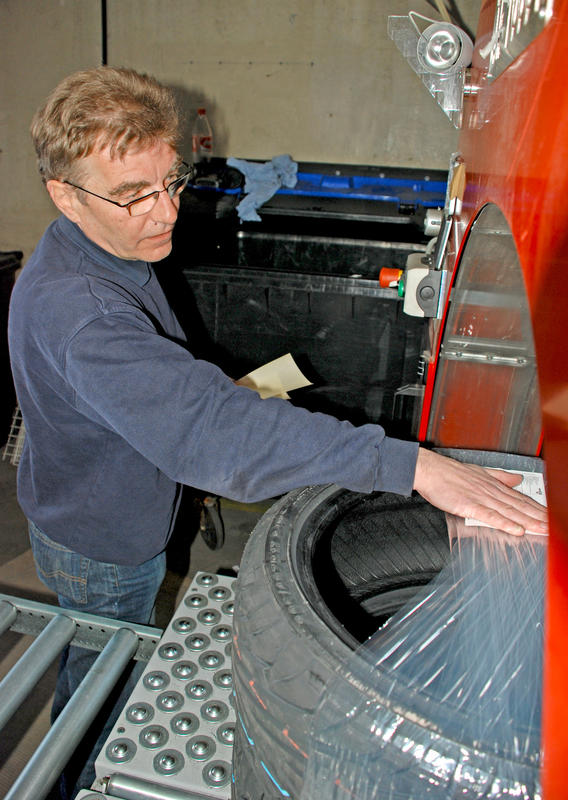 s:59:"Forscher: Weniger Reifenabrieb durch optimierte Achssysteme";
