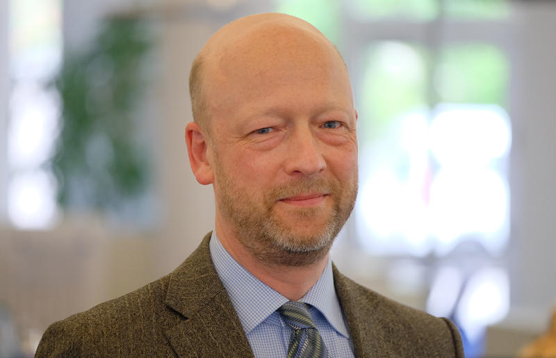 s:23:"Johann Hinrich Claussen";