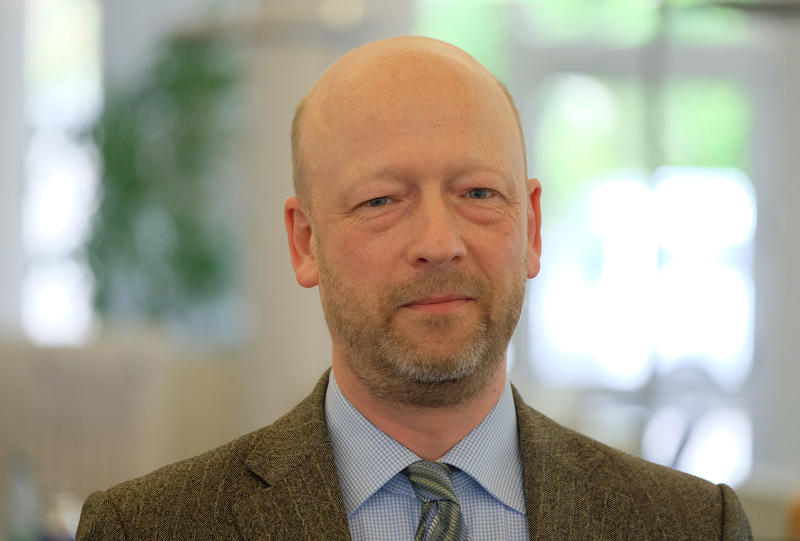 s:23:"Johann Hinrich Claussen";