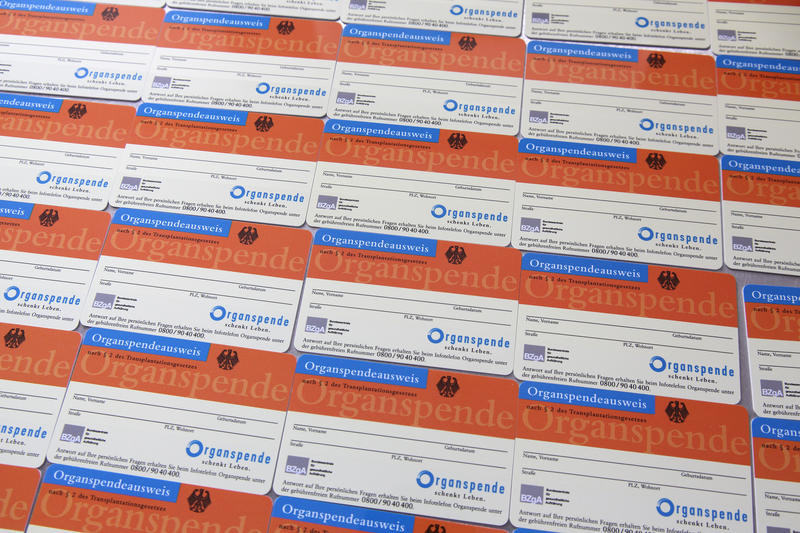 s:21:"Organsspenderausweise";