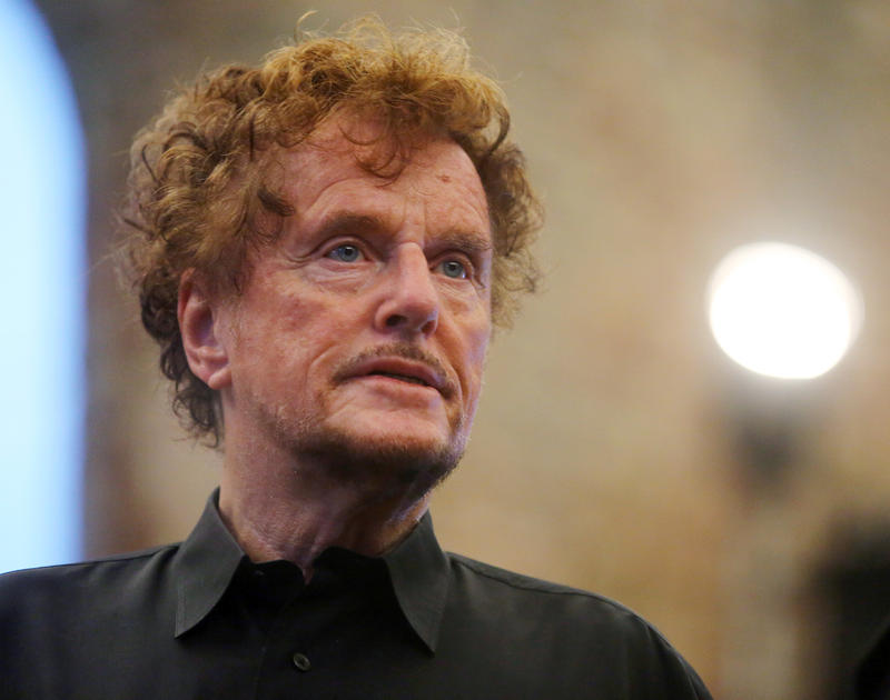 s:12:"Dieter Wedel";