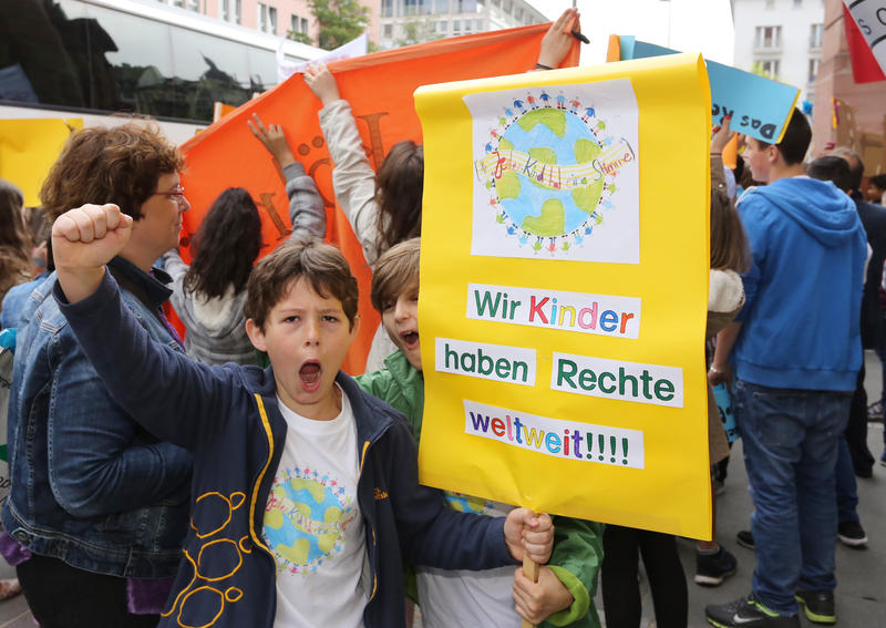 s:53:"Bremer Kinderschutzbund diskutiert über Kinderrechte";