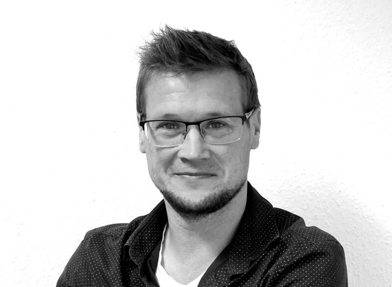 s:20:"Andreas Flaßpöhler";