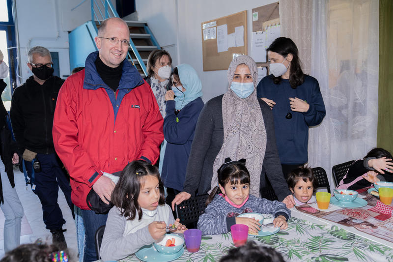 s:178:"Auf seiner Reise im Februar besuchte Präses Thorsten Latzel eine Schutzeinrichtung "Casa Base" für Mädchen und junge Frauen neben dem Flüchtlingscamp Diavata bei Thessaloniki";