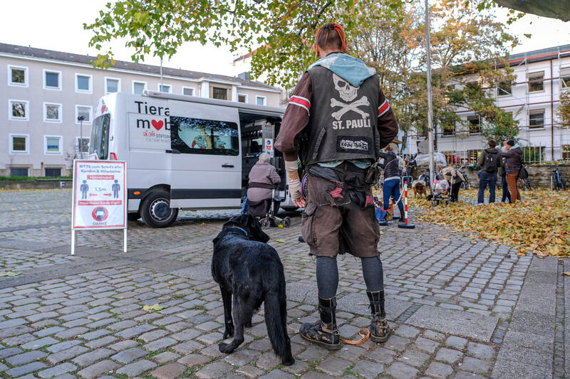 s:25:""Der Hund ist mein Leben"";