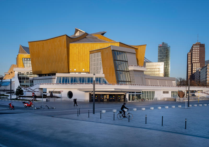s:22:"Philharmonie in Berlin";