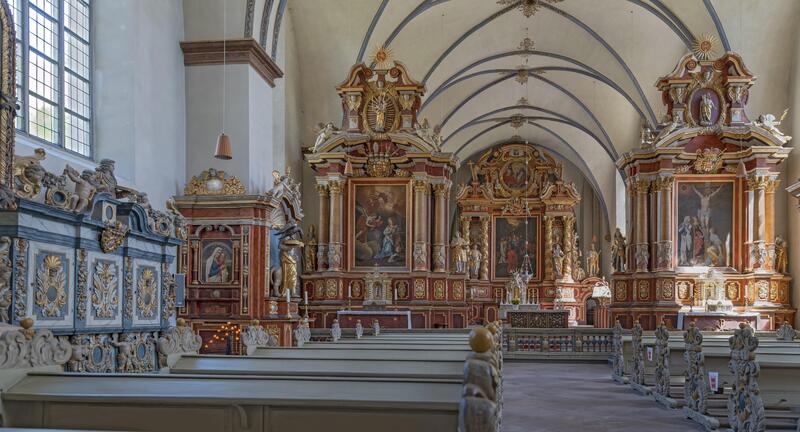 s:20:"Klosterkirche Corvey";
