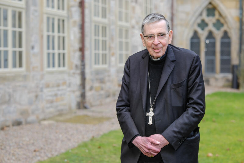 s:60:""Oekumene-Minister" des Vatikans trifft sich mit Lutheranern";