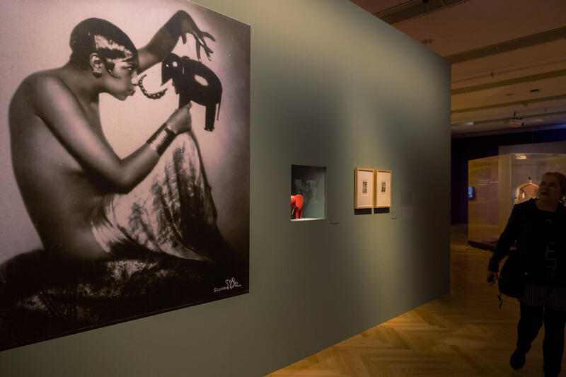 s:48:"Dora Kallmus / Madame Dora: Josephine Baker 1926";