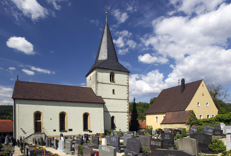 s:55:"Simultankirche in Eschenfelden Kreis Sulzbach-Rosenberg";