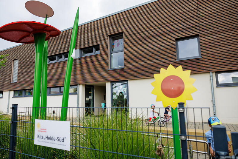 s:26:"Kita "Heide-Süd" in Halle";