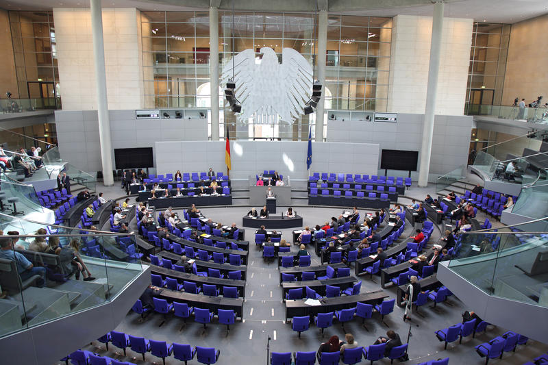 s:54:"Im Bundestag wird über den Haushalt 2024 entschieden.";