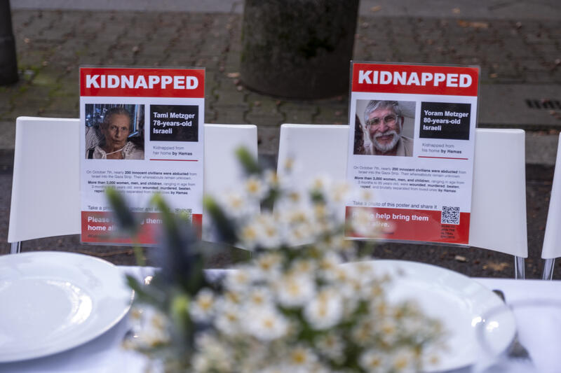s:92:"Solidaritätsaktion für die der am 7. Oktober von der Hamas aus Israel entführten Geiseln";