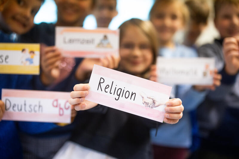 s:19:"Religionsunterricht";