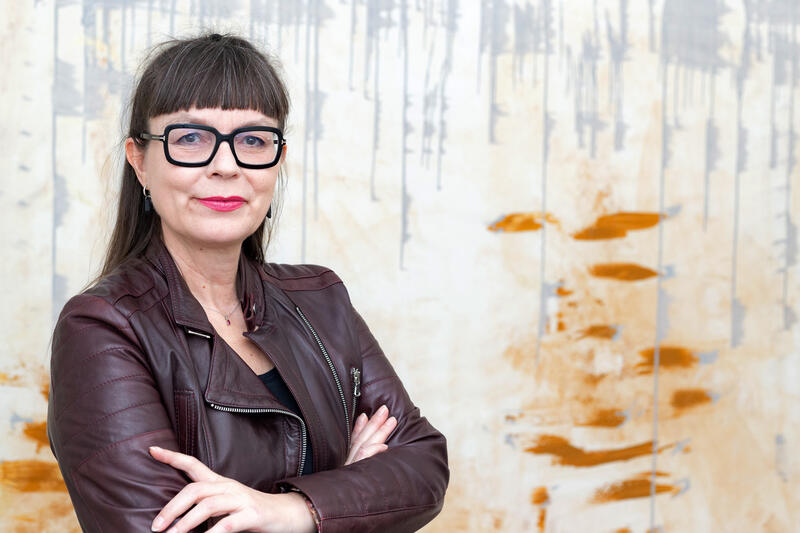 s:16:"Esther Schippert";