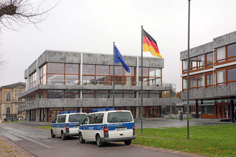 s:34:"Bundesverfassungsgericht Karlsruhe";