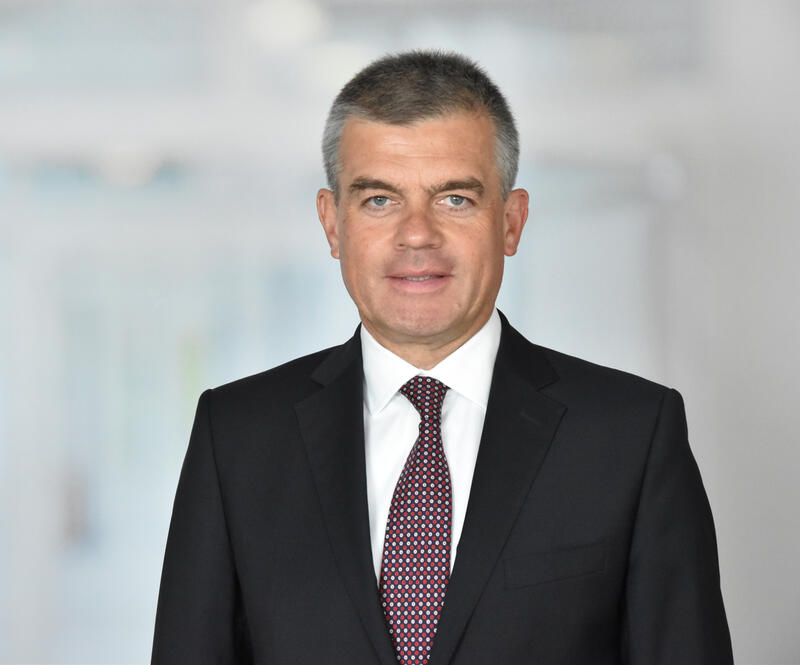 s:17:"Matthias Scheller";