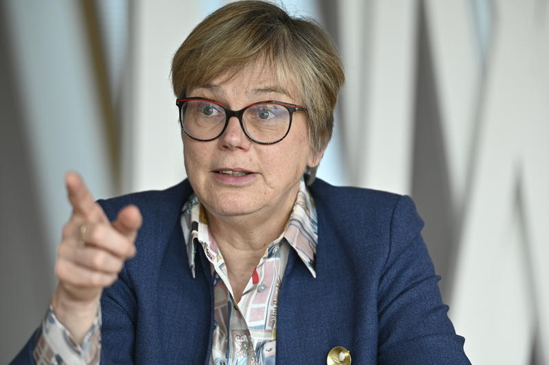 s:24:"Eva Maria Welskop-Deffaa";