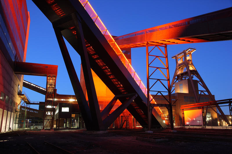 s:76:"Das Weltkulturerbe Zeche Zollverein in Essen kann ebenfalls erkundet werden.";