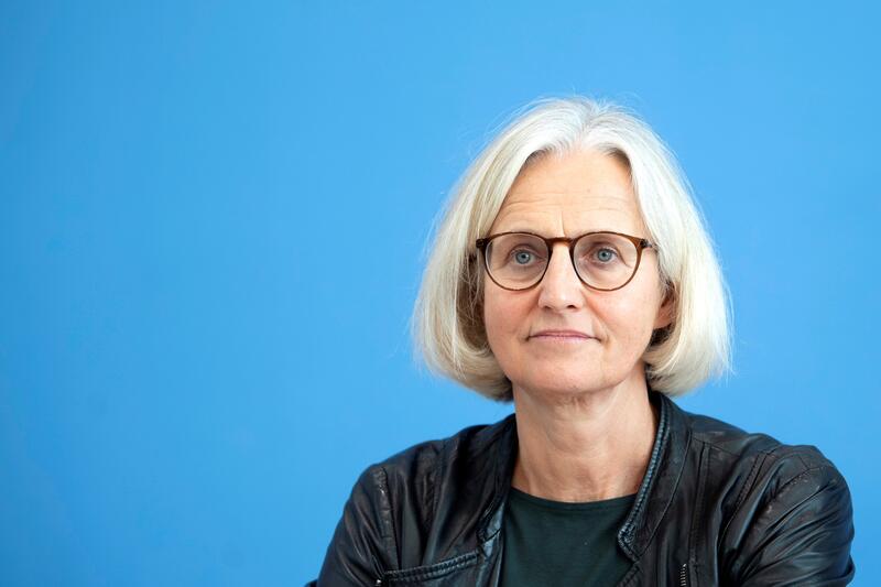 s:19:"Christiane Hoffmann";