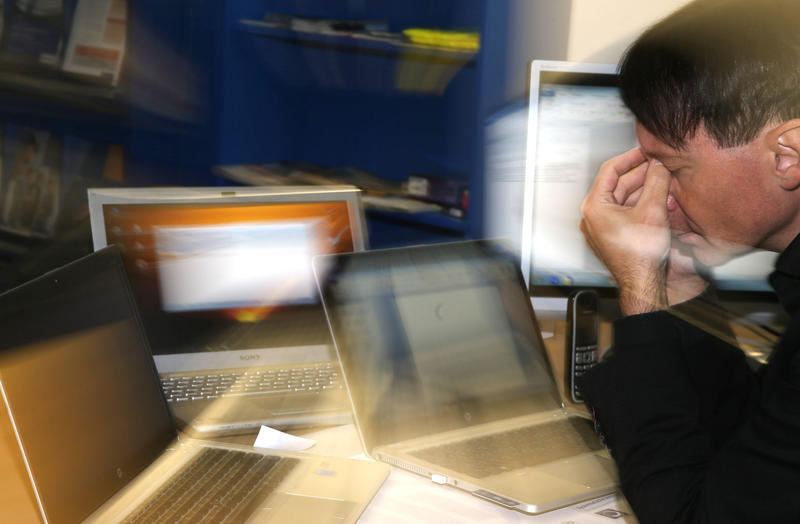 s:69:"Mehr als jeder zehnte Arbeitnehmer in Deutschland leistet Mehrarbeit.";