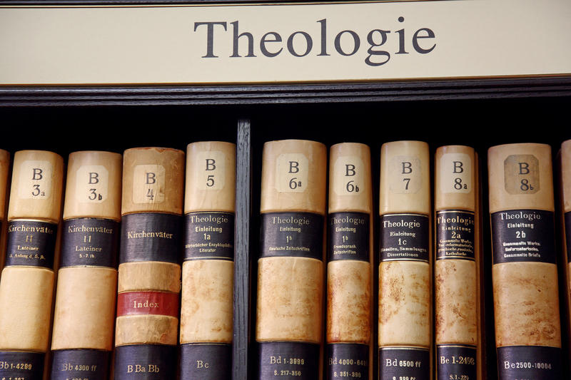 s:49:"Theologie-Abteilung einer Universitätsbibliothek";