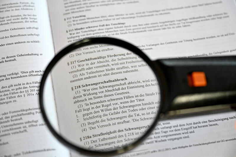 s:34:"Themenfoto Schwangerschaftsabbruch";