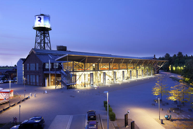 s:23:"Jahrhunderthalle Bochum";