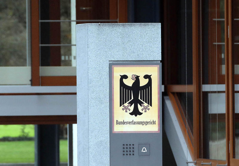 s:37:"Bundesverfassungsgericht in Karlsruhe";