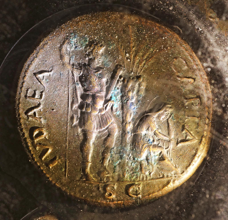 s:39:"Themenfoto: Römische Münze aus Bronze";