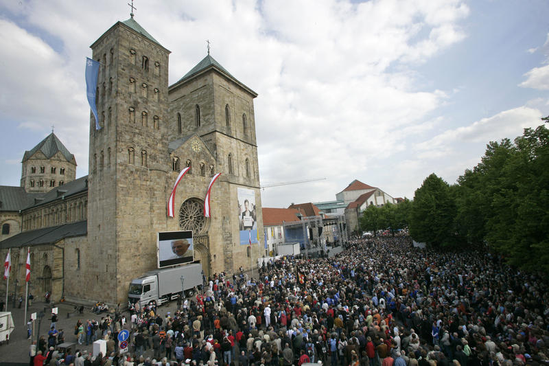 s:16:"Osnabrücker Dom";