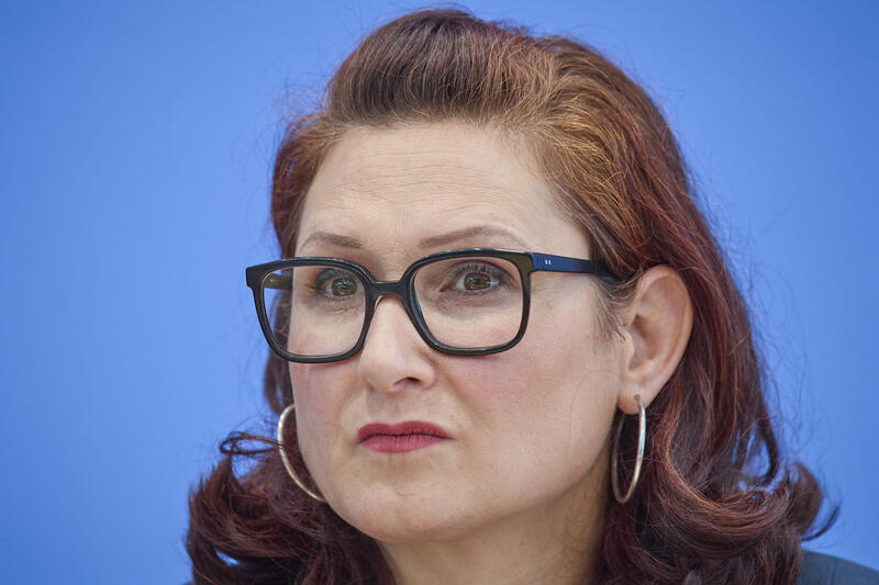 s:69:"Ferda Ataman, Unabhängige Bundesbeauftragte für Antidiskriminierung";