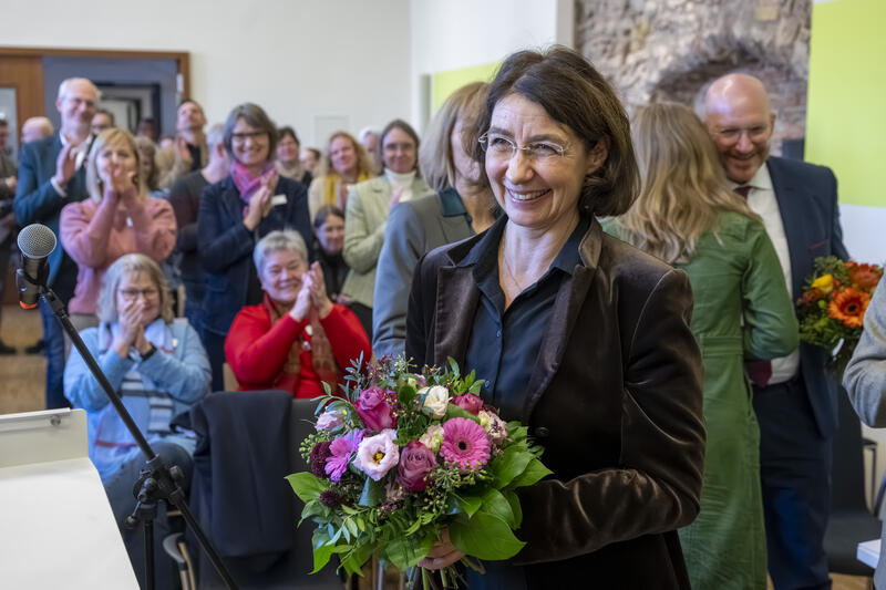 s:67:"Braunschweiger Synode waehlt neue Bischoefin Christina-Maria Bammel";