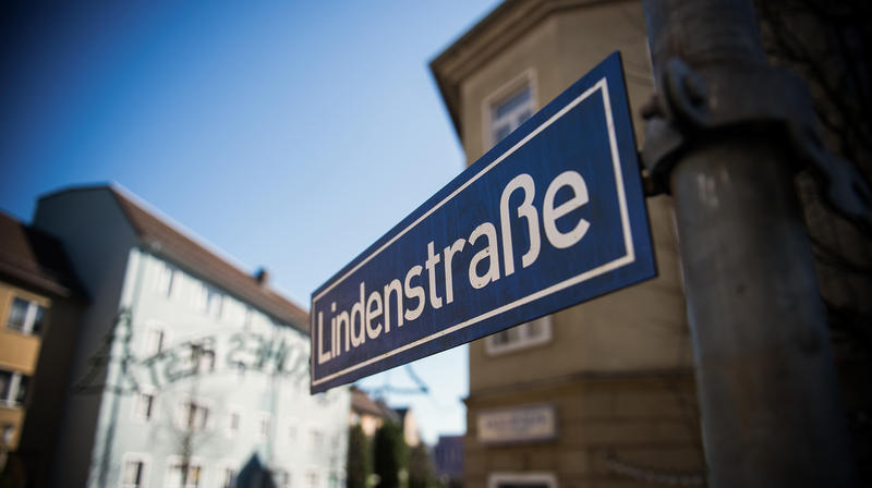 s:15:""Lindenstraße"";