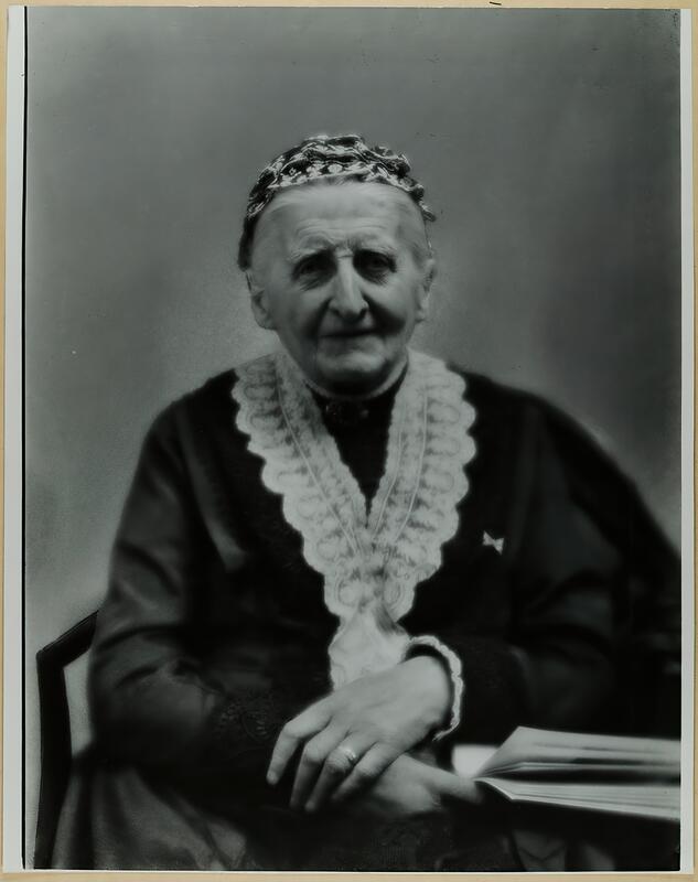 s:16:"Ottilie Hoffmann";