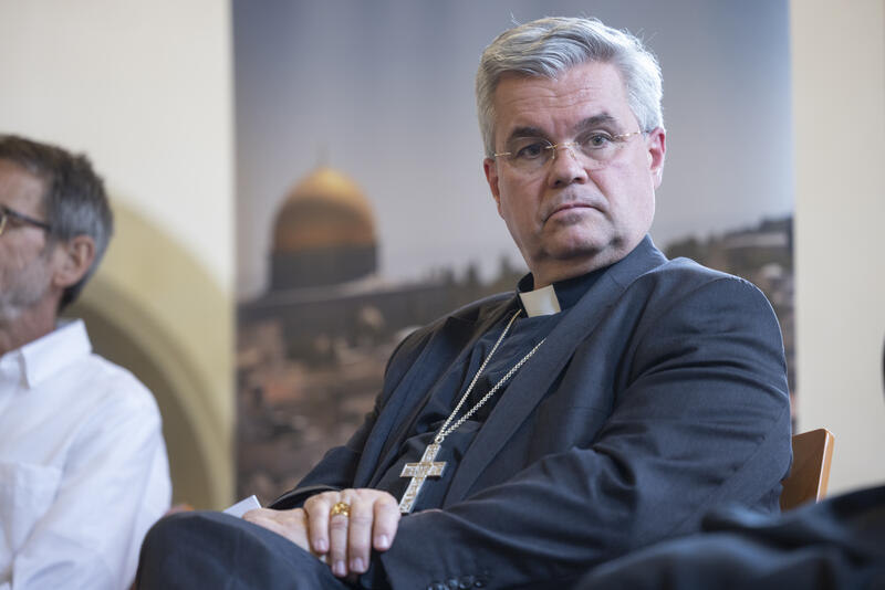 s:39:"Paderborner Erzbischof Udo Markus Bentz";