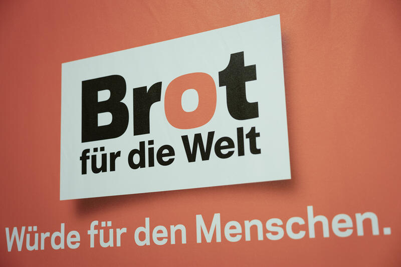 s:54:"Logo des evangelischen Hilfswerks "Brot für die Welt"";