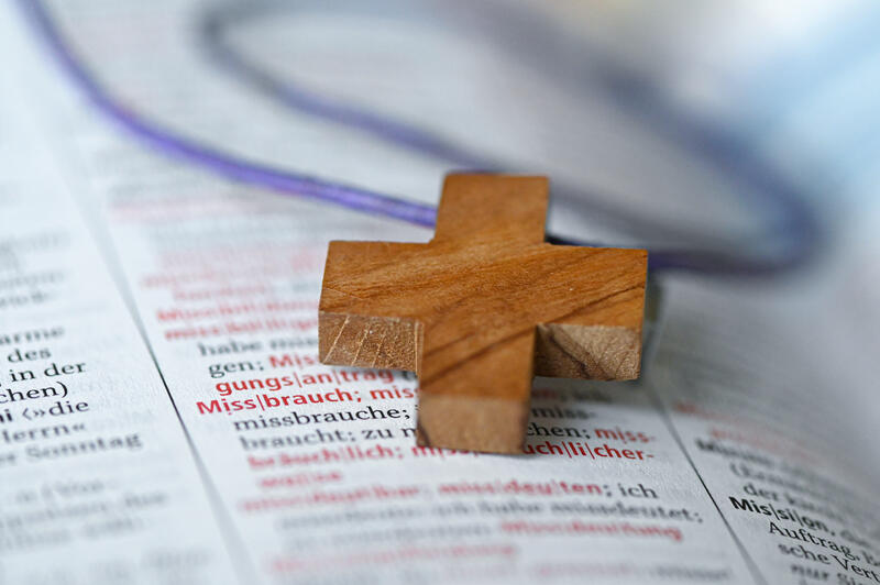 s:35:"Themenfoto Missbrauch in der Kirche";