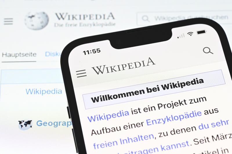 s:18:"25 Jahre Wikipedia";