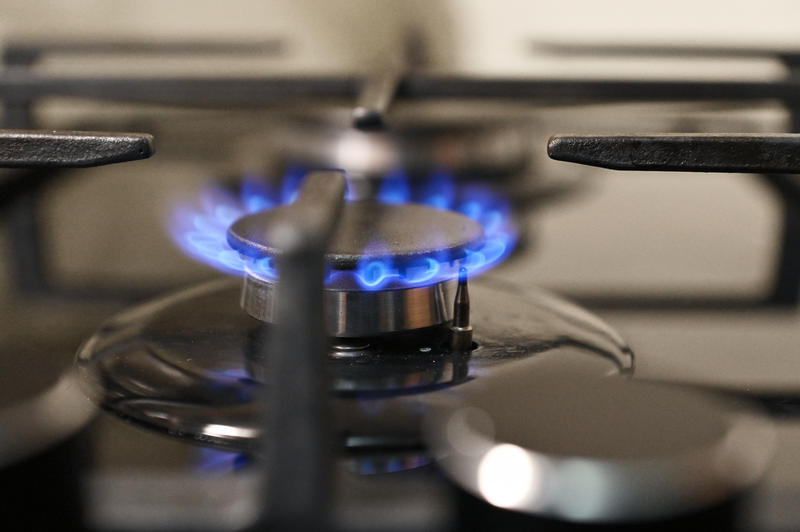 s:27:"Gasflamme auf einem Gasherd";