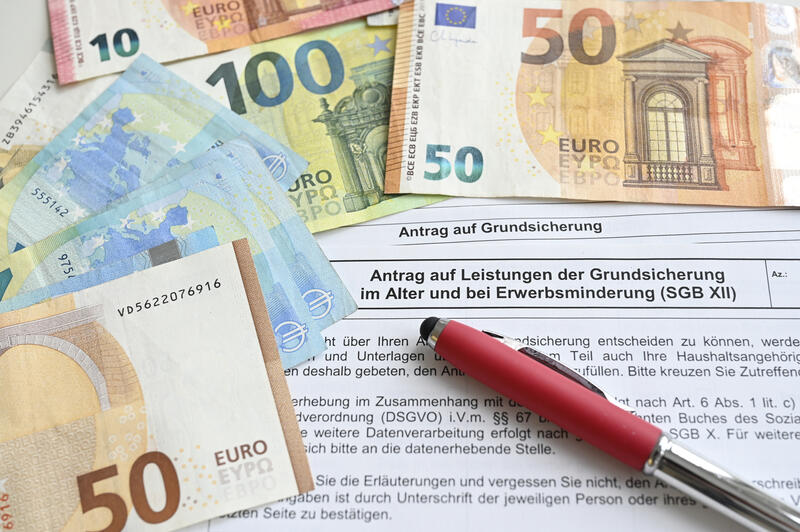 s:34:"Antrag Grundsicherung (Themenbild)";