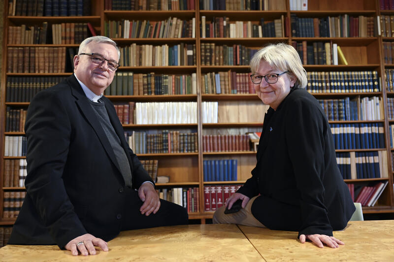 s:39:"Karl-Heinz Wiesemann und Dorothee Wüst";