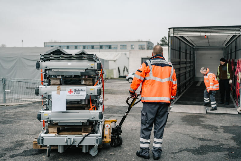 s:28:"DRK-Hilfstransport für Lviv";