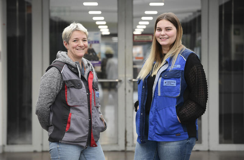 s:18:"Frauen im Handwerk";