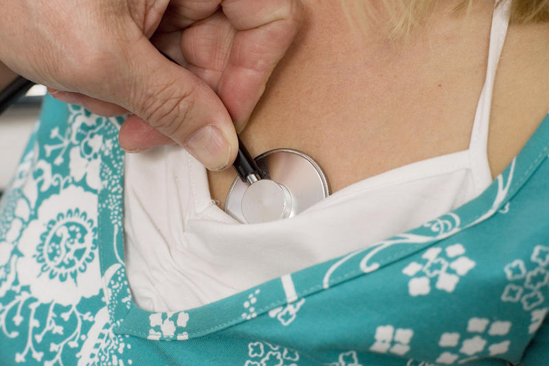 s:26:"Untersuchung beim Hausarzt";