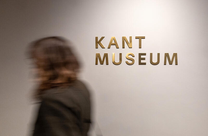 s:64:"Neues Museum wuerdigt Immanuel Kant als Denker und als Gastgeber";